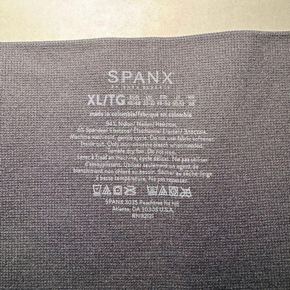 Spanx Look At Me Now Bike Short Black Camo Size XL - Picture 4 of 7